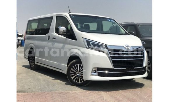 Buy Import Toyota Granvia White Car in Import - Dubai in Arusha