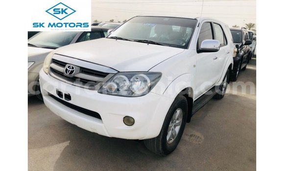 Buy Import Toyota Fortuner White Car in Import - Dubai in Arusha
