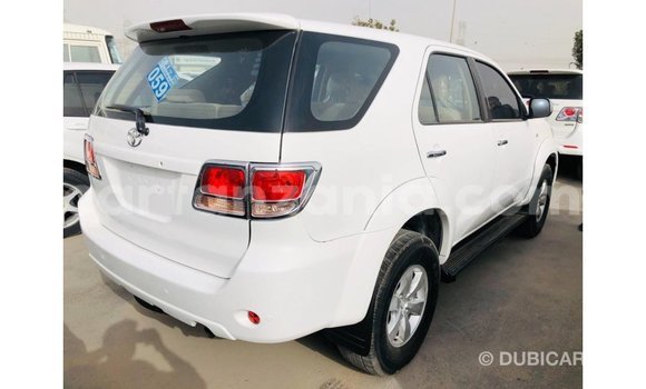 Buy Import Toyota Fortuner White Car in Import - Dubai in Arusha Buy Import Toyota Fortuner White Car in Import - Dubai in Arusha