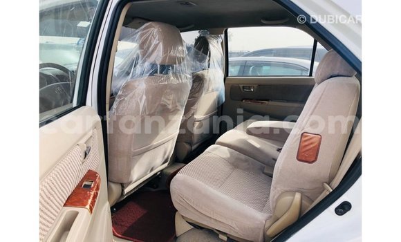 Buy Import Toyota Fortuner White Car in Import - Dubai in Arusha Buy Import Toyota Fortuner White Car in Import - Dubai in Arusha
