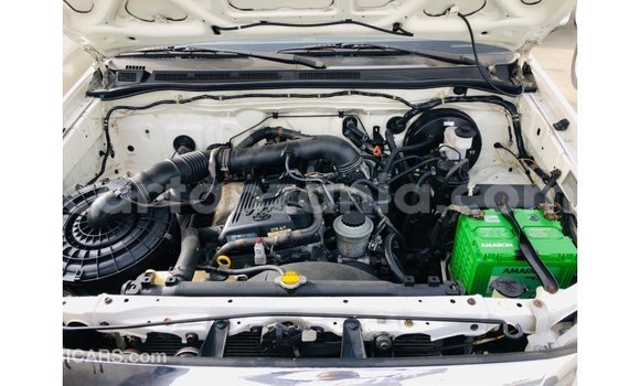 Buy Import Toyota Fortuner White Car in Import - Dubai in Arusha Buy Import Toyota Fortuner White Car in Import - Dubai in Arusha