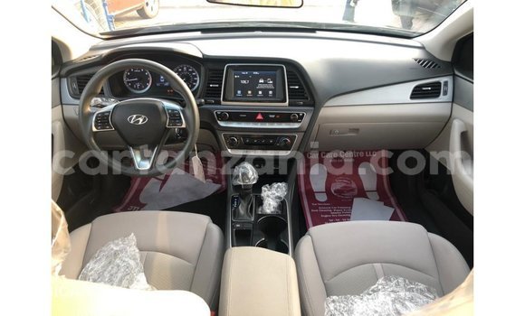 Nunua Imported Hyundai Sonata Nyeusi Gari ndani ya Import - Dubai nchini Arusha Nunua Imported Hyundai Sonata Nyeusi Gari ndani ya Import - Dubai nchini Arusha