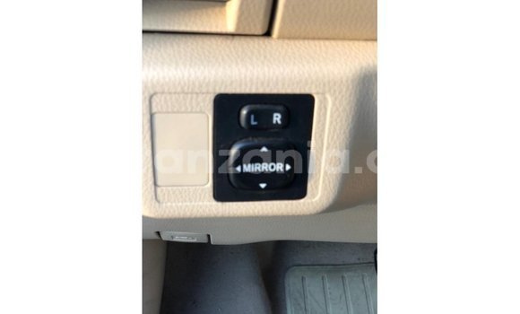 Nunua Imported Toyota Yaris Nyeupe Gari ndani ya Import - Dubai nchini Arusha Nunua Imported Toyota Yaris Nyeupe Gari ndani ya Import - Dubai nchini Arusha