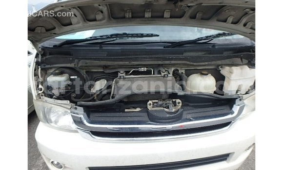 Nunua Imported Toyota Hiace Nyeupe Gari ndani ya Import - Dubai nchini Arusha Nunua Imported Toyota Hiace Nyeupe Gari ndani ya Import - Dubai nchini Arusha