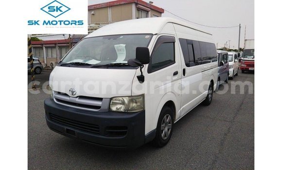 Buy Import Toyota Hiace White Car in Import - Dubai in Arusha