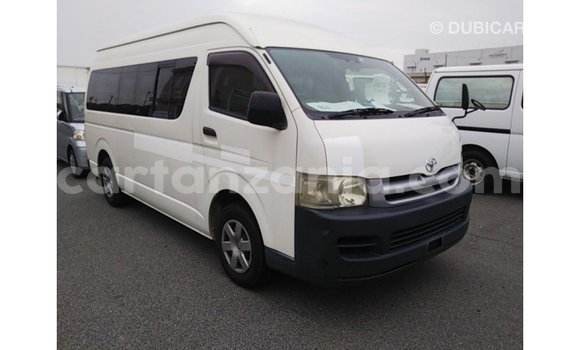 Buy Import Toyota Hiace White Car in Import - Dubai in Arusha Buy Import Toyota Hiace White Car in Import - Dubai in Arusha