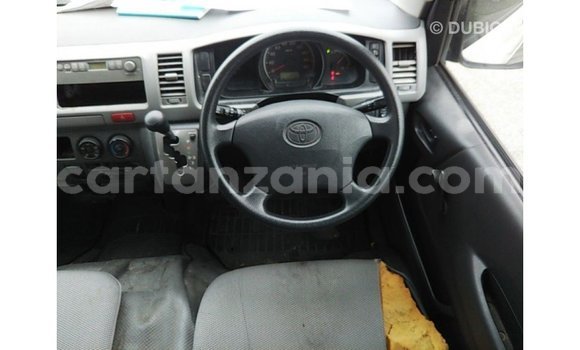 Buy Import Toyota Hiace White Car in Import - Dubai in Arusha Buy Import Toyota Hiace White Car in Import - Dubai in Arusha