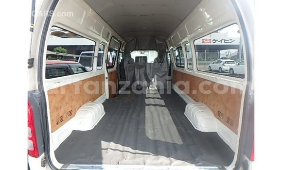 Buy Import Toyota Hiace White Car in Import - Dubai in Arusha Buy Import Toyota Hiace White Car in Import - Dubai in Arusha
