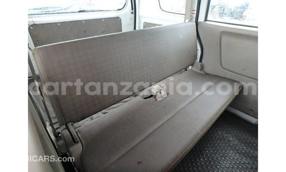 Buy Import Suzuki Every White Car in Import - Dubai in Arusha Buy Import Suzuki Every White Car in Import - Dubai in Arusha