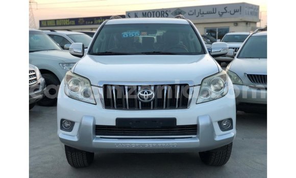 Nunua Imported Toyota Prado Nyeupe Gari ndani ya Import - Dubai nchini Arusha Nunua Imported Toyota Prado Nyeupe Gari ndani ya Import - Dubai nchini Arusha