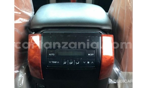 Nunua Imported Toyota Prado Nyeupe Gari ndani ya Import - Dubai nchini Arusha Nunua Imported Toyota Prado Nyeupe Gari ndani ya Import - Dubai nchini Arusha