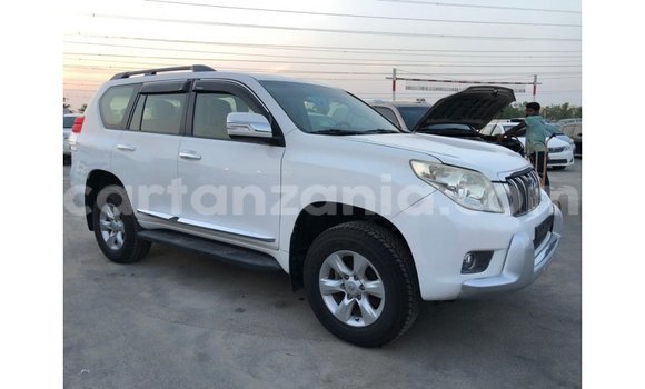Nunua Imported Toyota Prado Nyeupe Gari ndani ya Import - Dubai nchini Arusha Nunua Imported Toyota Prado Nyeupe Gari ndani ya Import - Dubai nchini Arusha