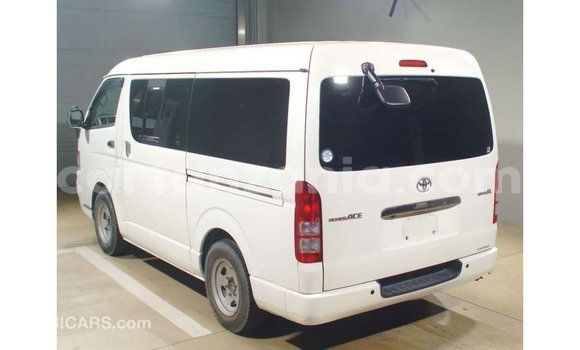 Buy Import Toyota Hiace White Car in Import - Dubai in Arusha Buy Import Toyota Hiace White Car in Import - Dubai in Arusha