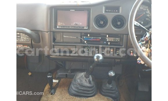 Nunua Imported Toyota Land Cruiser Nyingine Gari ndani ya Import - Dubai nchini Arusha Nunua Imported Toyota Land Cruiser Nyingine Gari ndani ya Import - Dubai nchini Arusha