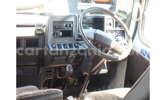 Nunua Imported Toyota Coaster Nyeupe Gari ndani ya Import - Dubai nchini Arusha Nunua Imported Toyota Coaster Nyeupe Gari ndani ya Import - Dubai nchini Arusha