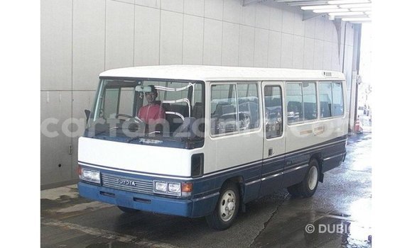 Nunua Imported Toyota Coaster Nyeupe Gari ndani ya Import - Dubai nchini Arusha Nunua Imported Toyota Coaster Nyeupe Gari ndani ya Import - Dubai nchini Arusha