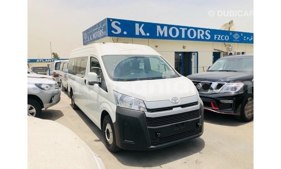 Buy Import Toyota Hiace White Car in Import - Dubai in Arusha Buy Import Toyota Hiace White Car in Import - Dubai in Arusha