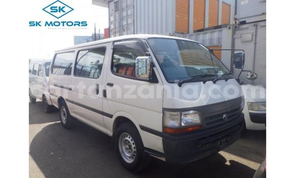 Buy Import Toyota Hiace White Car in Import - Dubai in Arusha