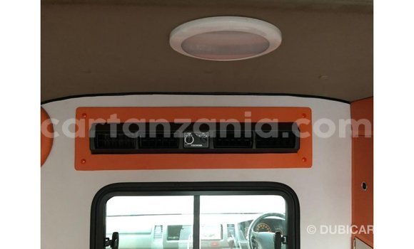 Buy Import Toyota Hiace White Car in Import - Dubai in Arusha Buy Import Toyota Hiace White Car in Import - Dubai in Arusha