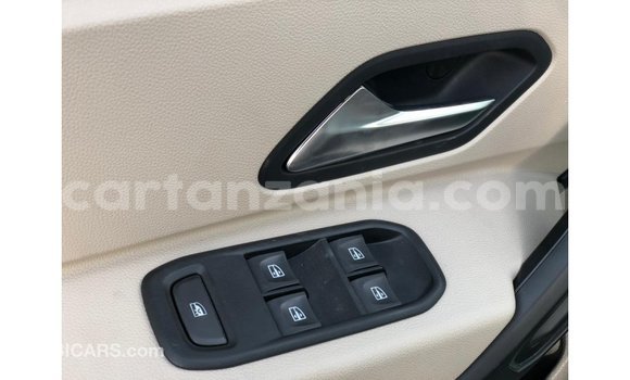 Buy Import Renault Duster Beige Car in Import - Dubai in Arusha Buy Import Renault Duster Beige Car in Import - Dubai in Arusha