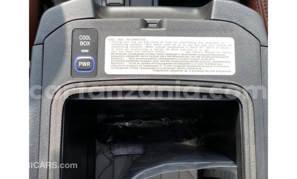 Nunua Imported Toyota Prado Nyeusi Gari ndani ya Import - Dubai nchini Arusha Nunua Imported Toyota Prado Nyeusi Gari ndani ya Import - Dubai nchini Arusha