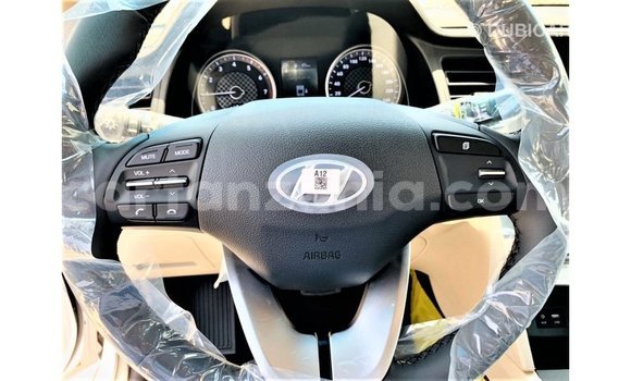 Buy Import Hyundai Elantra White Car in Import - Dubai in Arusha Buy Import Hyundai Elantra White Car in Import - Dubai in Arusha