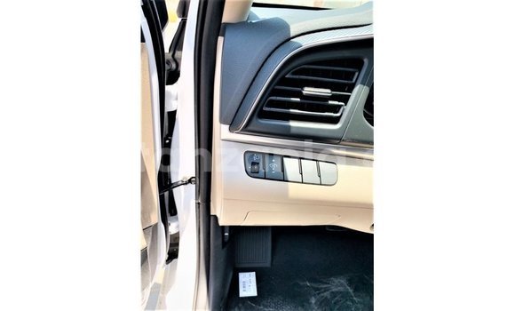 Buy Import Hyundai Elantra White Car in Import - Dubai in Arusha Buy Import Hyundai Elantra White Car in Import - Dubai in Arusha