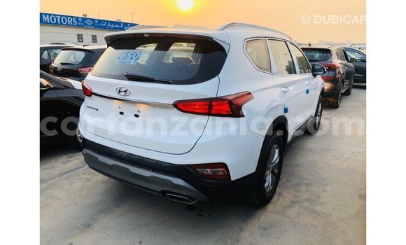 Buy Import Hyundai Santa Fe White Car in Import - Dubai in Arusha Buy Import Hyundai Santa Fe White Car in Import - Dubai in Arusha