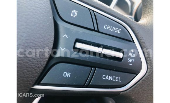 Buy Import Hyundai Santa Fe White Car in Import - Dubai in Arusha Buy Import Hyundai Santa Fe White Car in Import - Dubai in Arusha