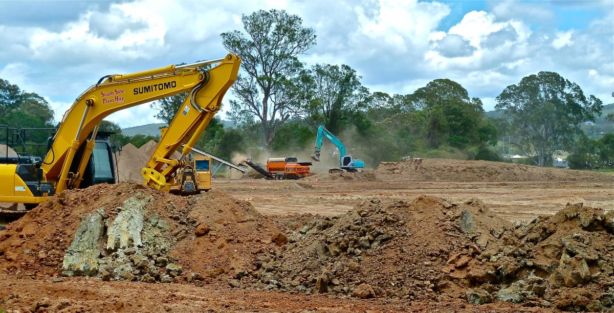 Bulldozer crawler earth moving earthwork operations land clearing infrastructure development civil machines 948229.jpg d